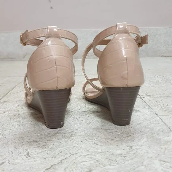 Women Beige Croc Textured Mid-Top Wedges Heels - Picture 9 of 9